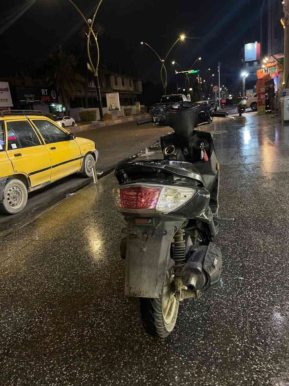 السلام عليم شباب دراجه سكنس فحل للبيع الدراجه خير من الله بيها صالنصه بوري عدل بيها سلف الدراجه قويه من الارمبه  لونها الكفر متغير اي ستفسار اتصل ‭٠٧٧٣ ٢٠٨ ٨٩١٣‬ مكاني الاعظميه
