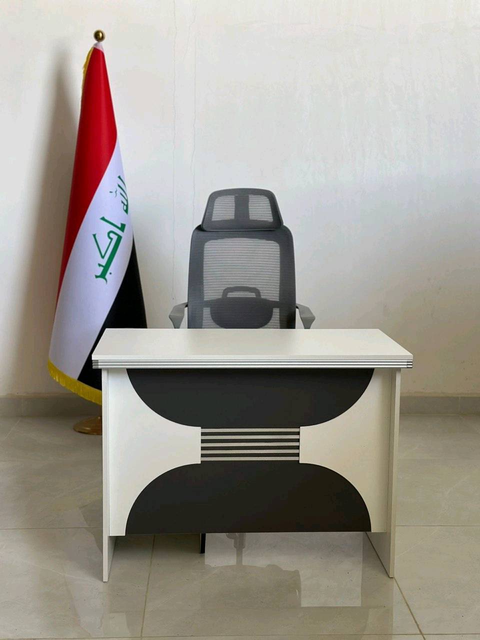 ميز مكتب قياس ٨٠ سم  النوعيه ممتازه يتحمل وزن ثقيل 

نقل داخل بغداد مجاني اطراف بغداد ١٠ الف 
جميع محافظات العراق ١٠
F80