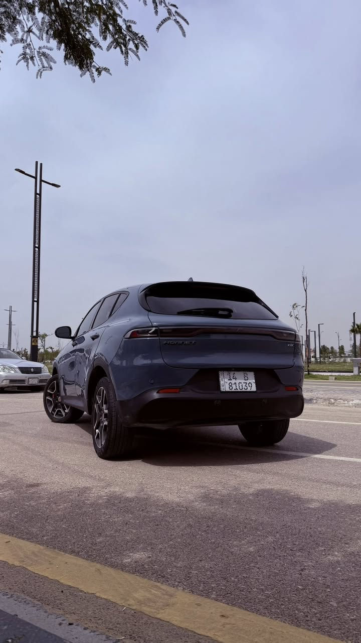 دوج هورنت 2023 للبيع
GT 2.0 turbo:
تحكم سرعة وتحديد مسار
رادار امامي وكاميرا خلفية دوارة
قطعتين تبريد
كراسي جلد تدفئة وتبريد
شحن لاسلكي
ابل كار بلي + اندرويد اوتو 
سستم صوت هارمن كاردان
فتحة سقف بانوراما
مرآة تعتيم ذاتي
نقطة عمياء مع تحذير صوتي
صندوق كهرباء
تشغيل عن بعد
السعر 185$ وقابل للتفاوض
العنوان البصرة 🌴
الضرر باب خلف السائق صبغ فقط
رقم التواصل 📞 : ***********
