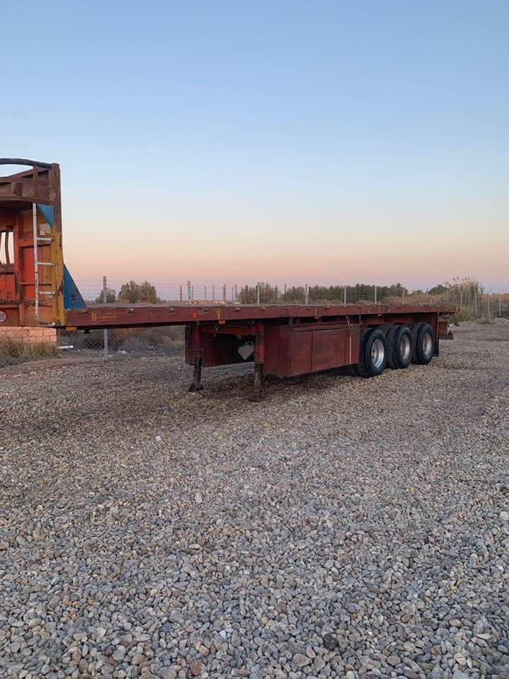 سلام عليكم عربانه سكندريه بلاديه جديده تخم تاير كله عل البلاد مكفوله العنوان واسط النعمانيه الاستفسار ***********
