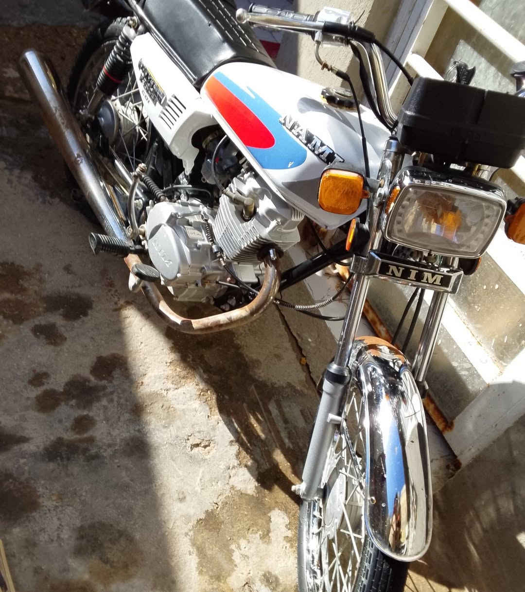 السلام عليكم نامه امتياز 2025للبيع دراجه نضيفه نقصها بس باتري  صارلها 4اشهر من طالعه مامفتوحه الدراجه حلوه ونضيفه مكاني حله شارع 80 خاص مفتوح وهذا رقمي *********** السعر 550وبيها مجال للطيبين
