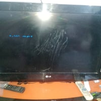 لازمه للبيع حجم 32 بدون نت السعر 60 بها مجال 07883116929