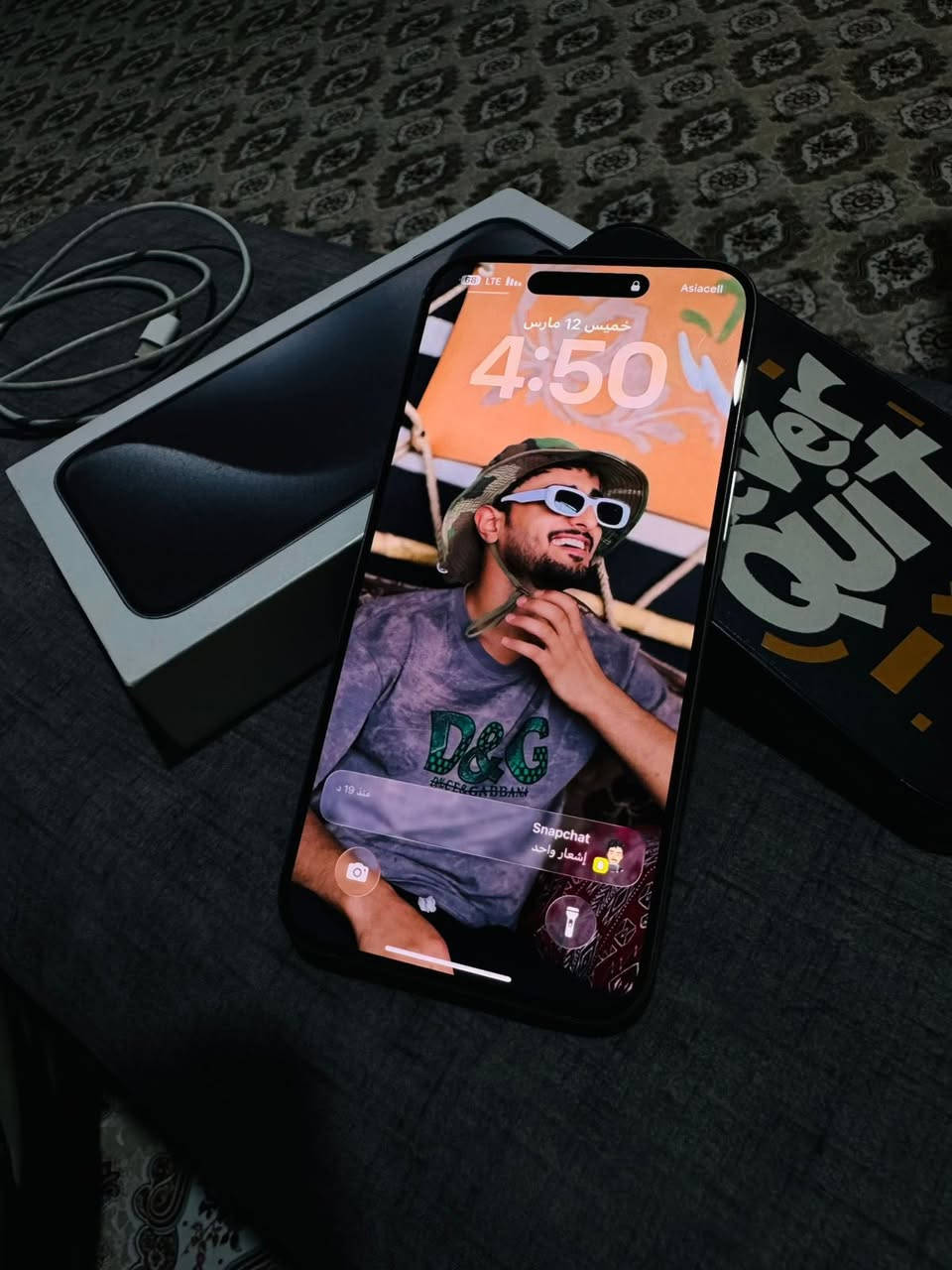 السلام عليكم
٤ ايفون 15 برو ماكس
لون تيتانيوم
٣ ذاكرة 256تيرا
نسبه البطارية 88 
عربي ماستر AAA
شريحتين
نضافه 100%
السعرمليون50
رقم ***********
