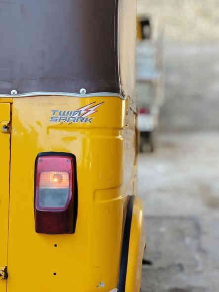 سلام عليكم شباب
تكتك البيع موديل2021شهر 12

تكتك رقم انكليزي وسنويه انكليزي

تكتك خير من الله كفاله عامه مكينه بس دواسات بدت هسه تخيس

مكينه كفاله لا تنقيص ولا تبخير

بيه ضربه بل جامه فه ماعليه شي

السعر خاص او اتصال على الرقم.

(***********) ♥️
