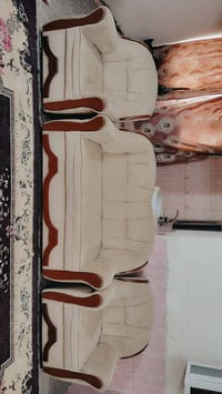 كنب فخم • مجلس