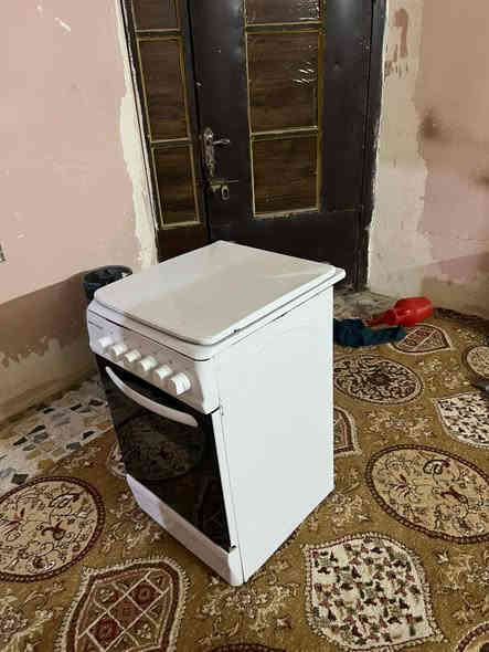 للبيع طباخ تركي شركة نوال 4 عيون وفرن نضيف السعر 75 الف وبي مجال
هـ ***********
