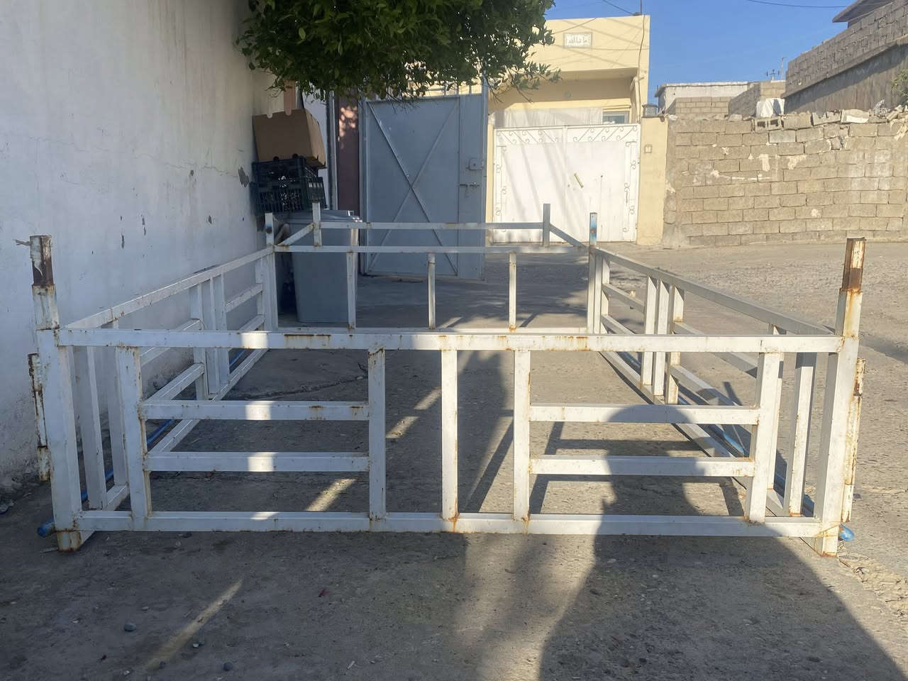 بۆ فرۆشتن زۆر خاوێن و بێ کێشەیە
شوێن کۆیە
***********
