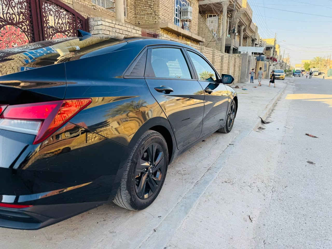 السلام عليكم الانترا للبيع وراد أمريكي موديل 2023 بدون رقم سياره حادثه بنيد تبديل بارد بل جاملغات وبيهه بل قماره ضرر مال تحميل تجي وشوف كدام العين بيهه شخوط
سياره بصمه 
كامره دواره 
رادار امامي خلفي 
كير محرك كفاله 
تخم تاير جديد صدر جديد 
السياره ماشيه 50 الف 
العنوان بغداد الحبيبيه
رقم ***********
