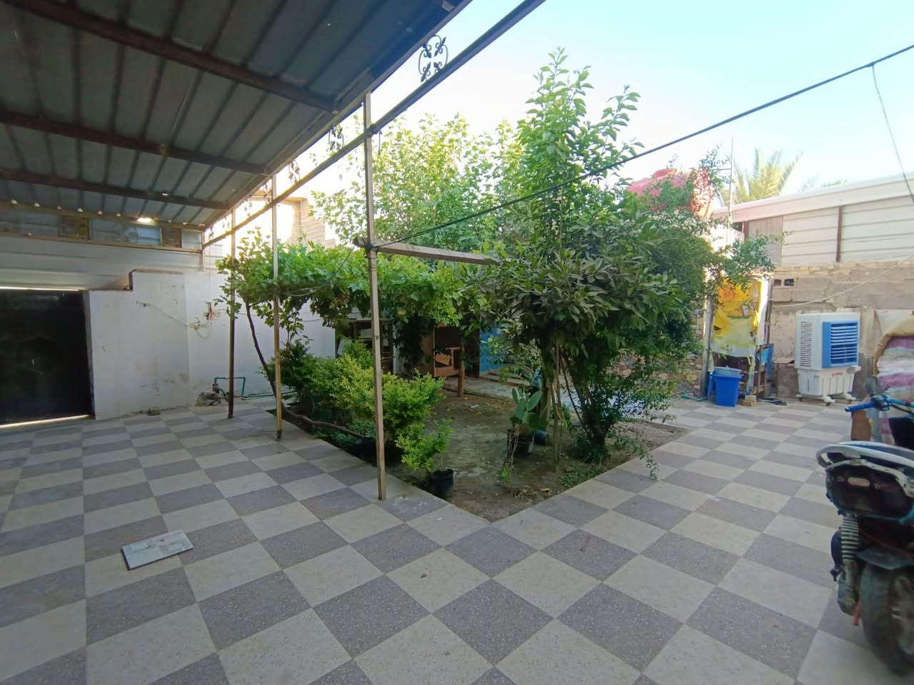 بسم الله الرحمن الرحيم
🏠 إعلان بيع دار سكني
واسط -- الزبيديه
نوع العقار: دار سكني (طابو زراعي).
الموقع: مقابل حي الكرار، مجاور مول أبو نور - شارع السايدين.
المساحة: 280 متر مربع.
📞 للاستفسار والطلب:
يرجى مراجعة مكتب العمدة للعقار أو الاتصال على الرقم التالي:
***********
