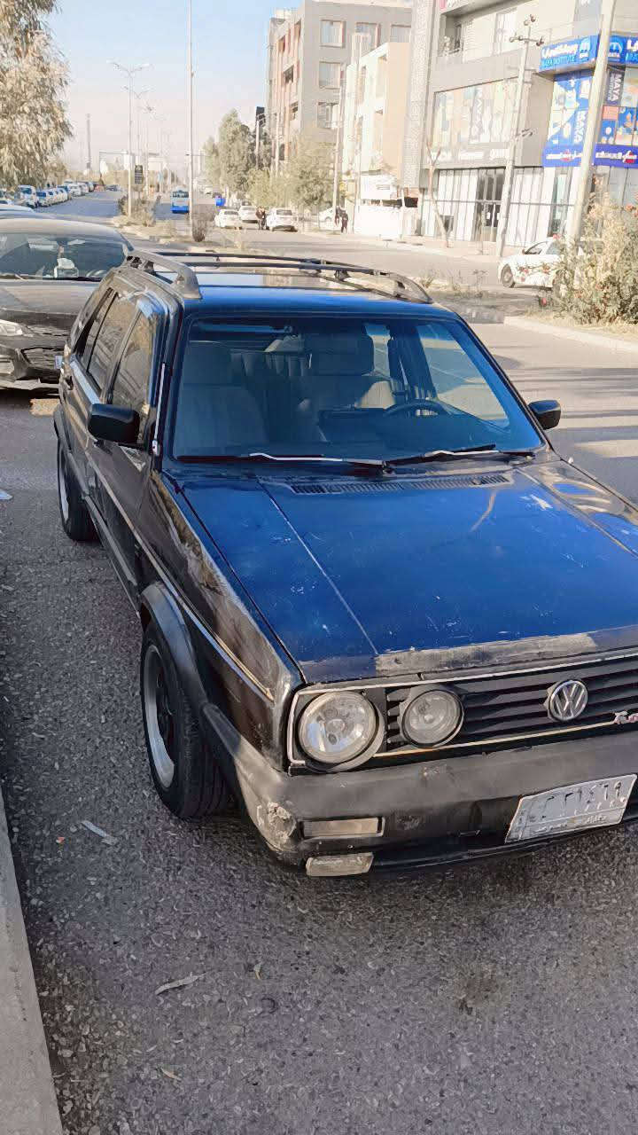 بۆ فرۆشتن:(Golf Gti (1991 
گێڕ ئۆتۆماتیک
مەکینە 18
تەبرید بەشەرت
ویلی سپۆرتی لەسەرە
بەسمەیە
گێڕ و مەکینە بەشەرت
پاتریش تازە گۆڕاوە بەشەرت
سعرەکەشی قفڵی 36 وەرقەیە
ژمارەی خاوەنی:***********
