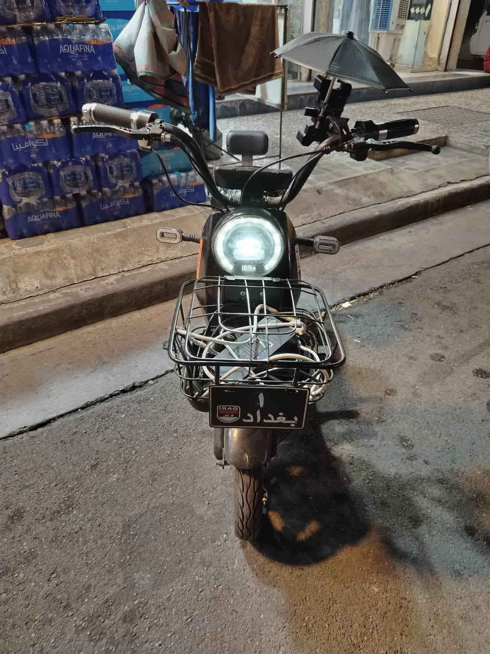 سلام عليكم دراجه شحن حجم ١٤ مواصفات الدراجه🛵 إشارات يمنه يسره شغاله 🛵 سرعه الدراجه حقيقي ٣٥ 🛵 بطاريات اتخيل🛵 تمشيك ٨ كيلوات 🛵شاشه تقرالك سرعه وكيلو متر والشحن 🛵 دراجه استاندين 🛵 قاعده مال موبايل ويه الشمسيه وباقي المواصفات معروفه 🛵  سعر الدراجه ١٩٠ وبيه مجال مكاني   بغداد الطوبجي***********
