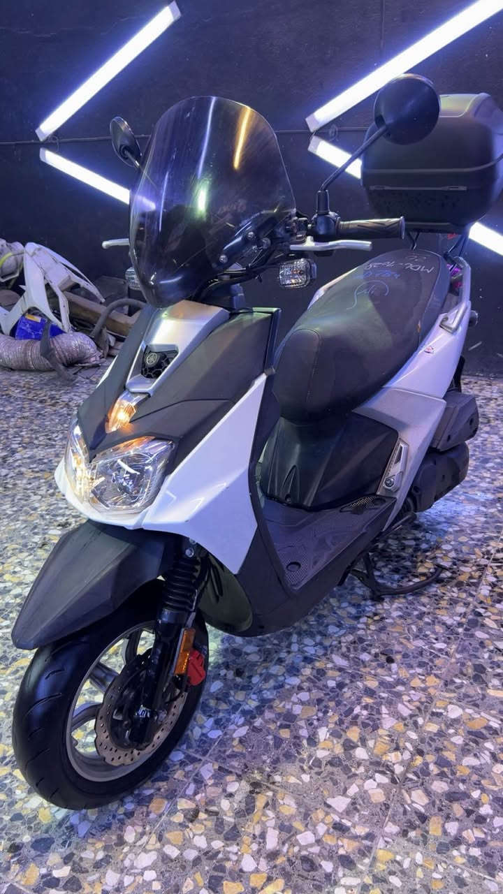 سلام عليكم سكنس جبلي حديث 2016 مكينه 150 دسك امامي خلفي ماشيه 16 الف مازده عدسه بلاديه جامه طويله صندوك بلادي سويج صندوك وسويج دراجه كتلوكها وياها دراجه مكفوله كفاله عامه تايرات جلاتين ***********
مكاني الشعب شارع الصحه بغداد, العراق
