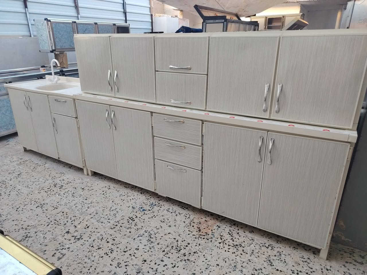 كاونتر مترين ونص والسنكي متر و٣٠ كرانيت السعر 260 ترهم معارضه مع قديم مالكم
موصل كراج الشمال


**إذا كنت صاحب هذا الإعلان وتريد حذفه لأي سبب، رجاءا أرسل رسالة إلى الدعم الفني**