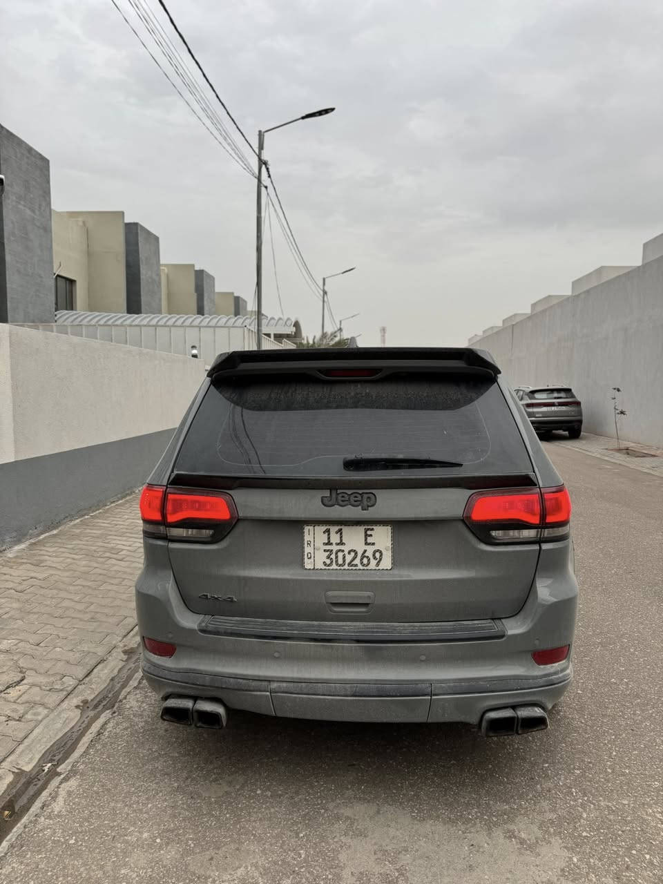 بيع  مناسبه جيب اوفر لاند ٢٠١٦ تغير لون الاصلي رصاصي فيلي
-محرك 3600 
-بانوراما
﻿خزن ميموري
﻿﻿كشنات كهرباء
﻿كشنات تدفئه تبريد
﻿ستيرن كهرباء + تدفئه
﻿مري قلاب +شفط
﻿صندوك كهرباء
﻿شفتات ستيرين
﻿السياره حادثها  جاملغ عكس السايق وبنيد   والسياره مصبوغه عام تغير لون   محدث كت كامل مال Srt حتى الوياله رقمها بغداد الجديد  سنويه لل٣١ مكاني نجف  السعر ١٦٥ وبيها مجال السيارة نصبتها كلش حلوه بالعافية على الي ياخذها 
***********
