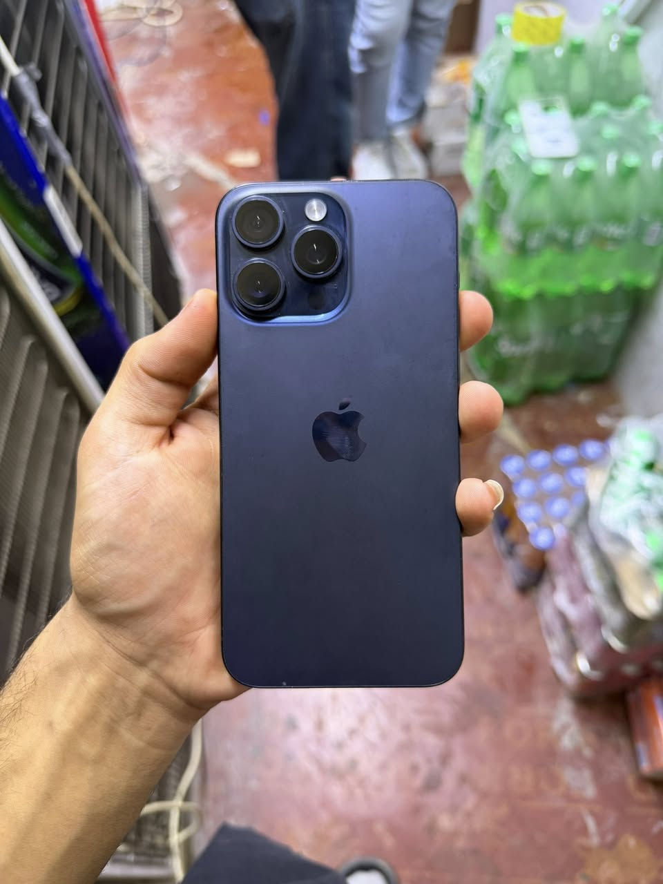 سلام عليكم آيفون 15 pro max ب٩١شرق اوصط بحالت لوكالة ذ٢٥٦كامل ملحقات زلغ مابي جهاز وين ميعجبك نفحص كلش نضيف بواحد و١٠٠بي مجال بصيط كلش كربلاء ***********
