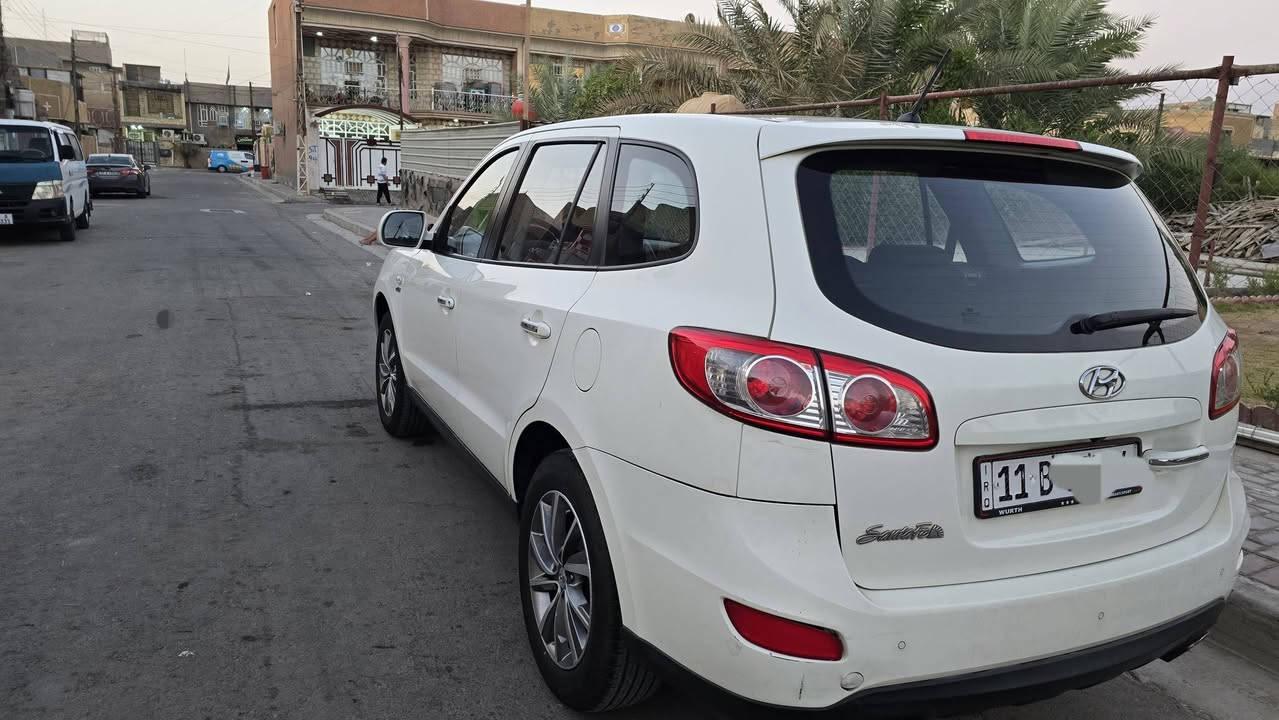 بعد اذن الادمن سنتافي ٢٠١١  رقم بغداد اصوليه باسمي تحويل ثاني يوم ماشية ٢٠٠الف بيها كصه بجم محرك كاز تخم تاير صدر جديد كهربايئات كامله تحكم  حساسات نظام ايكو اقتصادي  السعر ١١٧ ورقة للاستفسار الاتصال على *********** مكان السيارة بغداد
