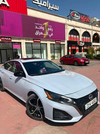 نيسان سنترا • ادمن