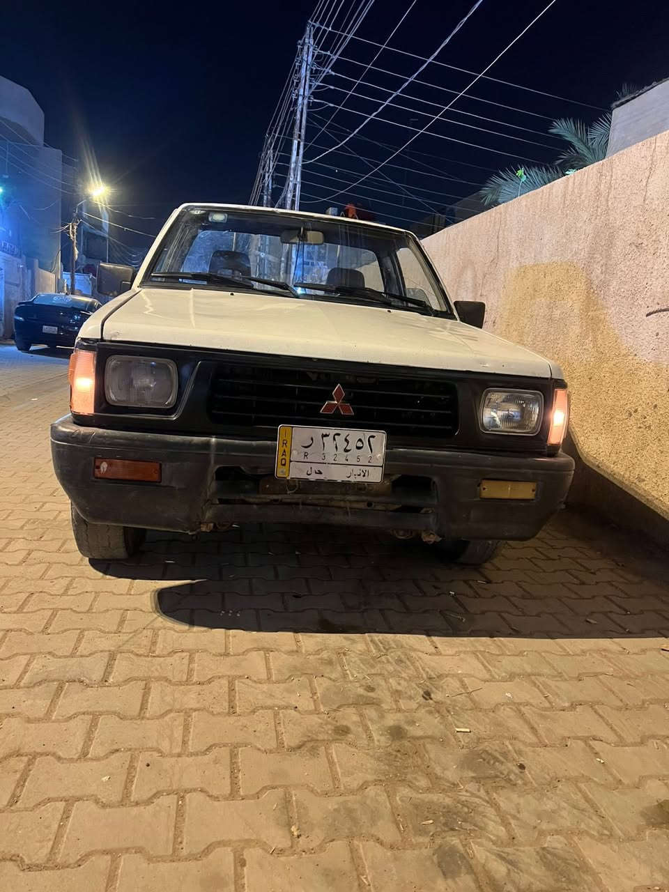 سلام عليكم بيكم البيع رغم أنبار الماني صاحبه متوفي عندي مستمسكاته وجايمشون بالـ قسام شرعي يعني تحول بس يخلص قسام  اني أبيع كوم حديد سياره بلاديه مابيه نقص مكان سياره دوره قرب بانزيخانه الغفران سعر 25وبيه مجال تصل ودالل ***********
