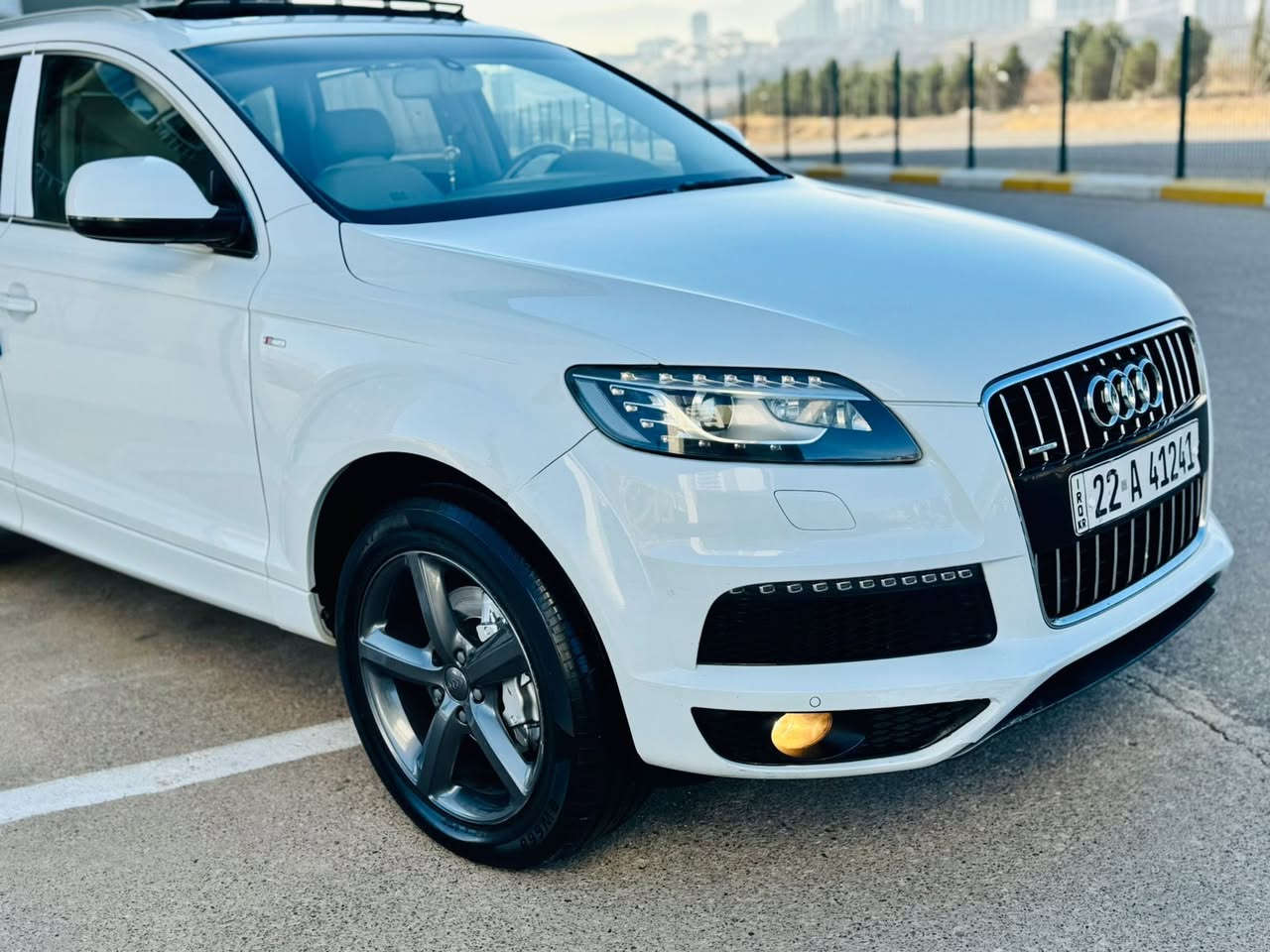 بسم الله الرحمن الرحيم
▫️ئاودى Q7 S-line Quattro 2013 فول مواصفات ١/١
مواصفات خليجي وكالة شريكة سردار ضمان دولي
-----------------------------------------
مكان🌆: سليمانى                سعر💵: 132$
هاتف☎️: *********** /// *********** 
-----------------------------------------
محرك سته سلندر V6 3.0L سوپه ر چارچ محرك بنزين
گير و محرك بشرط مامفتوح
بدون سوت و دغان و صرف  خلل بشرط فحص
ماشية 82 الف حقيقى
-----------------------------------------
▫️سيارة حيل حيلوة جديد ماشالله
(( بيها نص صندوق مصبوغ )) بدون دواخل و بدون أيرباگ
سيارة كل على وضع بيلادي
----------------------------------------
▫️مواصفات
{ بصمة - پانوراما - رادار - داخل بيجي - صندوق شفت - ٣ پردة - ماوس - ٧ راكب - كشنات تتفيئة و تبريد - كشنات جلد - كشن و ستيرن كهربا و خزن - سيدي بوكس - تبريد مركزي - كاميرا - حساس خلفي و امامي - لايت ليد - ڤوليوم - تحديد سورعه - وبعد )
------------------------------------------
اربع تايرات و ويل بيلادي جديد
سنوي و رقم و هه زة كل جديد
ته حويل غه رامة بشرط سنوي بأسمي
سيارة شرط بدون اى نواقص گير و محرك و حدادي و كاهرباى كل بشرط
-------------------------------------------
