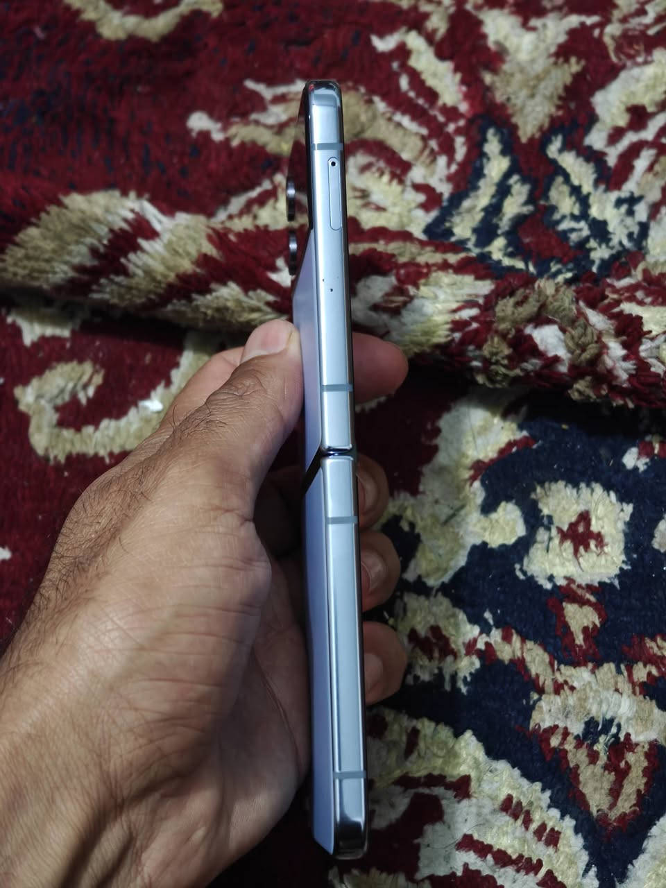 5 قطع  نوكيا جدد بدون كارتون كلهن يشتغلن بس بطاريه وحده عندي وياهن انطوني سعر اذا كلهن واذا مفرد مع العلم الاجهزة الاصليه اول اصدار فلندا وقطعتين طابوگه توصيل موجود سعر القطعه ب30 بدون توصيل 
سامسونك زد فلب اصلي جديد قطعتين 
4 و3 انطي سعر مقنع وابيع 
***********
