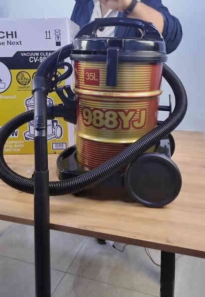 مكنسة برميل ماركة هيتاشي سعة 35 لتر محرك قوي  بقدرة 5000MW كلش قوي سحبه مثل ممذكور على باكيت جديد لوك بنايلون ولباكيت الس مهتم 65 واصل يمك وبلعافية وضمان سبوع تفحص موبس يوم للحجز خاص او على واتساب ***********
