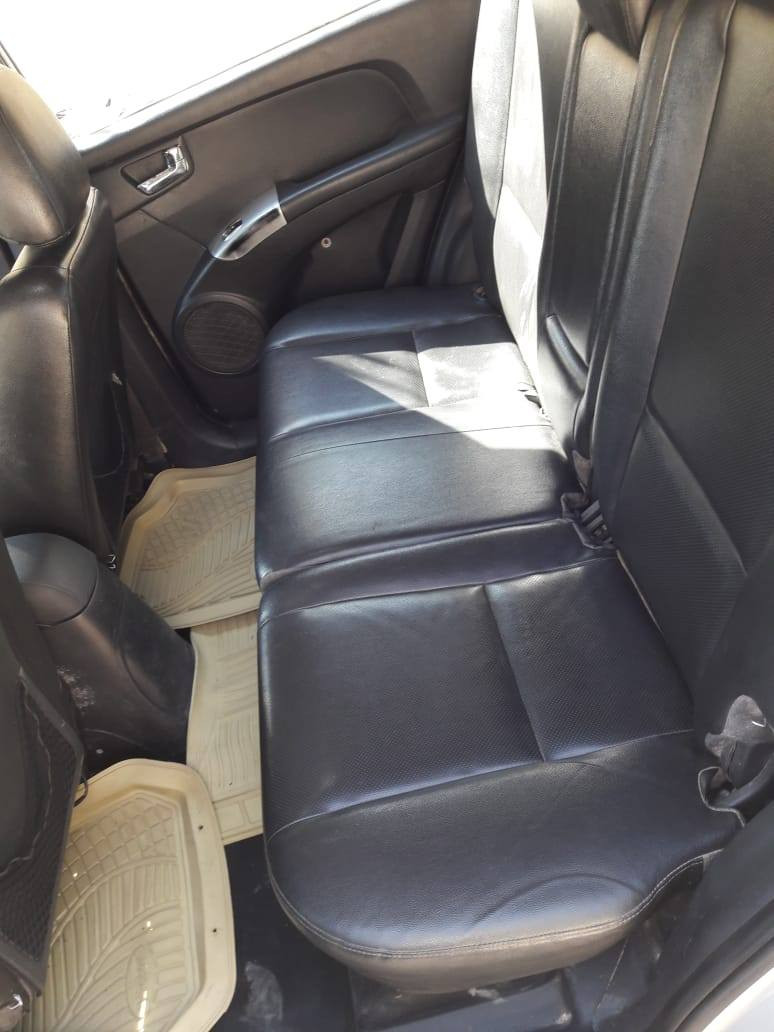 ٢٠٠٩ مكفوله رقم بغداد الجديد بسمي السعر ١٣٠ وبيها مجال اعلى فئة tlx يعني فتحة امراية شفط تحكم تدفئة كشنات بالاضافة الى كامره اي استفسار ***********
