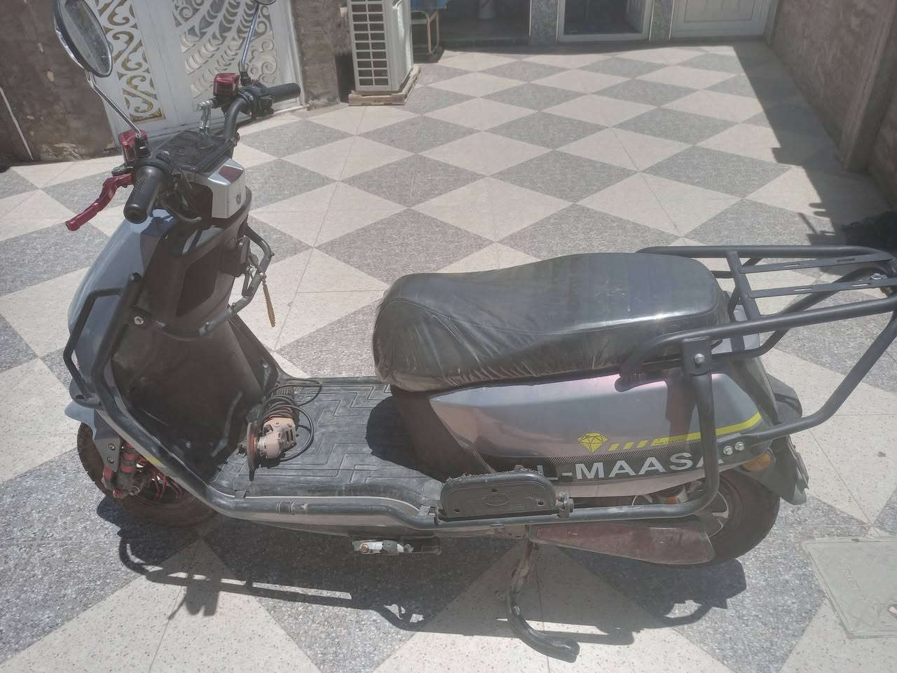 باسكل شحن للبيع سته باتري السعر 550الف شارع الملعب رقم ***********
