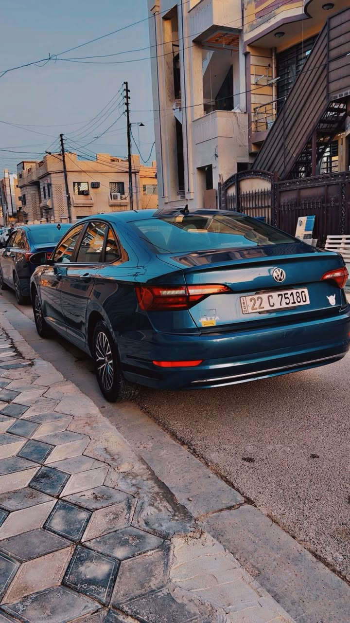 السلام وعليكم  
جيتا موديل 2020 
للبيع او للمراوس
مواصفات se
بصمة 
بنورما 
كشنات جلد ( تدفة بالكشنات )
رادار خلفي وجوانب 
تحكم استيرن 
مناخ منفصل 
3 وضيعات قيادة 
لايتات زنول
شاشة كاملة لمس 
وبعد موصفات اكو 
مكينا 1400 تيربو المرغوب ✈️
السعر 137  ورقة 

للاستفسار ***********
