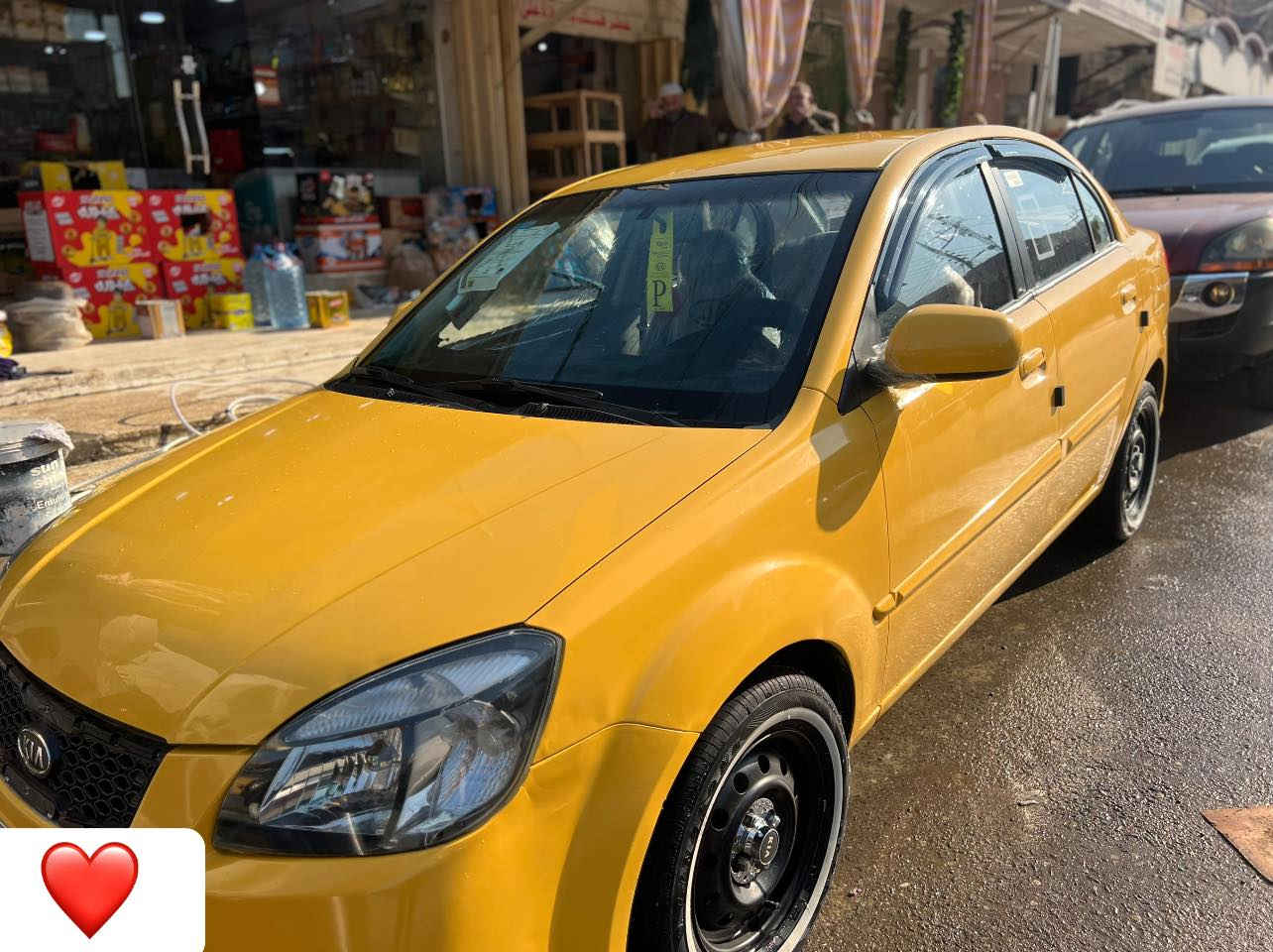 السلام عليكم
ريو ٢٠١١ خليجي
محرك ١٦ دوش
رقم مثنى دولي 
سنويه ٢٠٣٠ 
هزة جديدة
سياره بدون ضرر بها تلقيطات بس 
السيارة بأسمي شرط تحويل
***********
