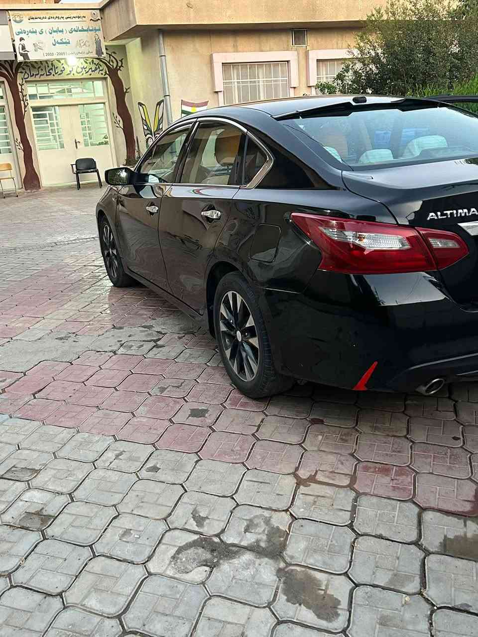 بةناوي خواي كةورة 
نيسان ئالتيما بؤ فرؤشتن ٢٠١٨ مؤسةفاتي  s  دوو بارچةي بؤياغ بيناو كرتن رةقةمي سليمانيية تا ٢٠٣٠ تازةية و بةناوي خؤمةوةية بةشةرتي گيرو مةكينةنەکراوەتۆ نرخی $١١٥$معامەلە موشتةريت بةيوةندي بكة 
***********
