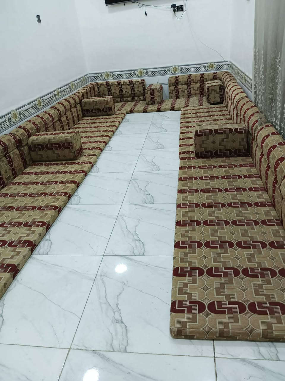 ديوان ارضي 6 دواشك 6 تكيات 12 ضهر  200بي مجال  الي يريده يراسلني  نضيف مابي اي شي...... الي ميطلع عنده الخاص يدز طلب.... @الجميع


**إذا كنت صاحب هذا الإعلان وتريد حذفه لأي سبب، رجاءا أرسل رسالة إلى الدعم الفني**