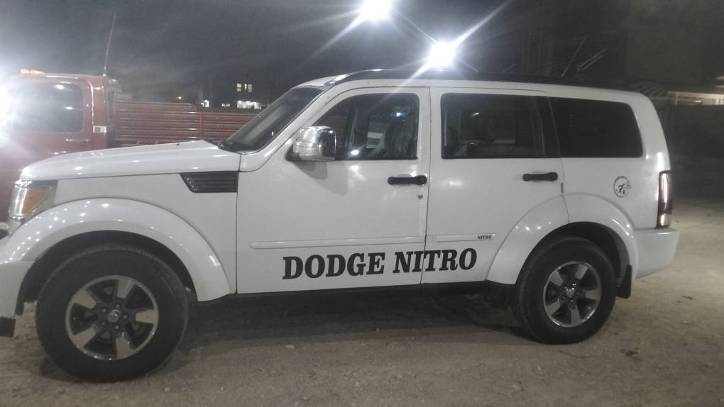 سلام عليكم/ للبيع دوج نترو موديل 2010 رقم نجف دولي سنويه لغاية 30 بأسمي السعر 80 بيها مجال محرك وكير شرط الفحص جدد حجم  3700 مكفول من الضربه والتبديل سياره جاهزه للجناي تبريد شغال حداديه 90 بلميه كهربائيات كلها شغاله دواخل بلاد نظيفه تخم تاير جديد مكانها ناصريه الاسكان الصناعي وللاستفسار أكثر اتصل على *********** ترهم مراوس صالون أو بيكب ناصرية, ذي قار
