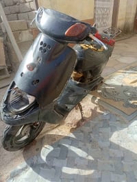 لبيع دراجه كومه حديد شغاله... تواير جدد كابريته جديده..سعره..70الف.. و...