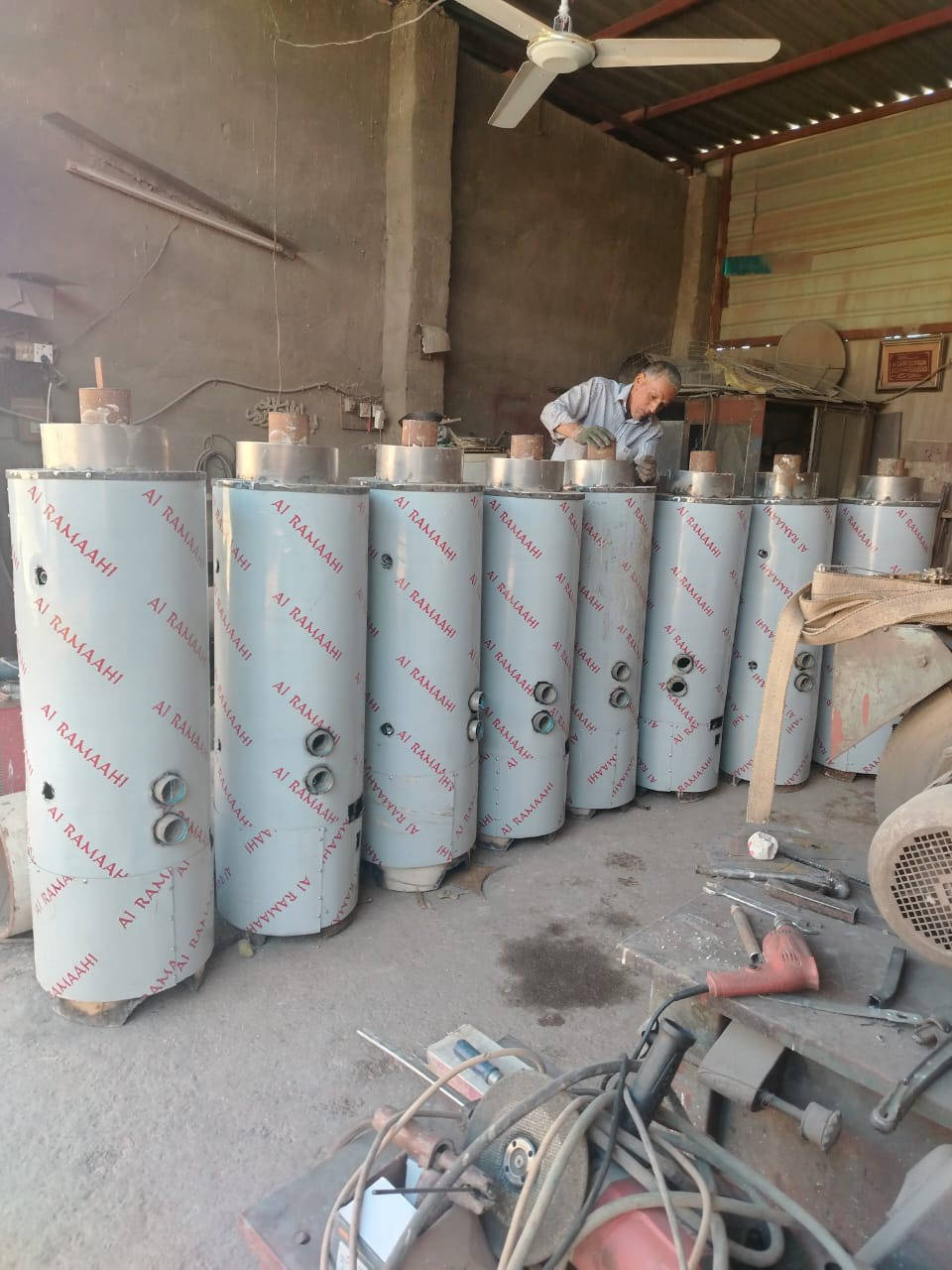 متوفر بويلرات مختلفة الاحجام 
💠الامير لخدمات اللوندري 💠
بابل مقابل جسر الهنود مجاور مصرف المتحد 
***********☎️
***********☎️
