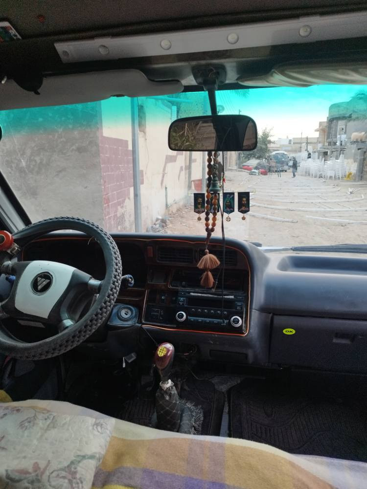 السلام عليكم ورحمة الله وبركاته
فتون 2010 مصفره من كلشي السياره بسمي مداور ثاني يوم 

***********
