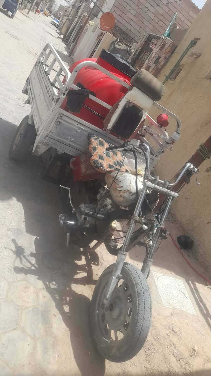 الستوته للبيع كلك شاصي بيه جويات بس ميظرن والباقي نظيف لا خياس ولا كلشي الستوته مال كسبه مديل 14 الستوته بدي نظيف محرك مجفت ونظيف الستوته ظفيره باتري يدات تخم تاير جوبلس مال كسبه الستوته رايدهه 500 بيهه مجال للطيبين رجاء المتعجبه خليعبر المنشور وليكسر بلحلال الان يسمع حجي مو حلو مني  متواصل فيس ماسنجر مبايل. ***********
