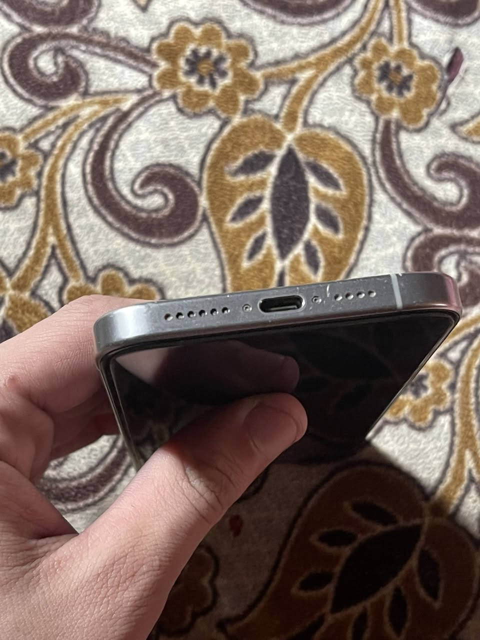 السلام عليكم ورحمة الله ايفون 15 برو ماكس جهاز مبدل قطع اصلية من ابل بطاري وكامرة ذاكرة 256 بطاري 89 الجهاز رايدة ب750 مكاني بغداد العبيدي رقم ***********
