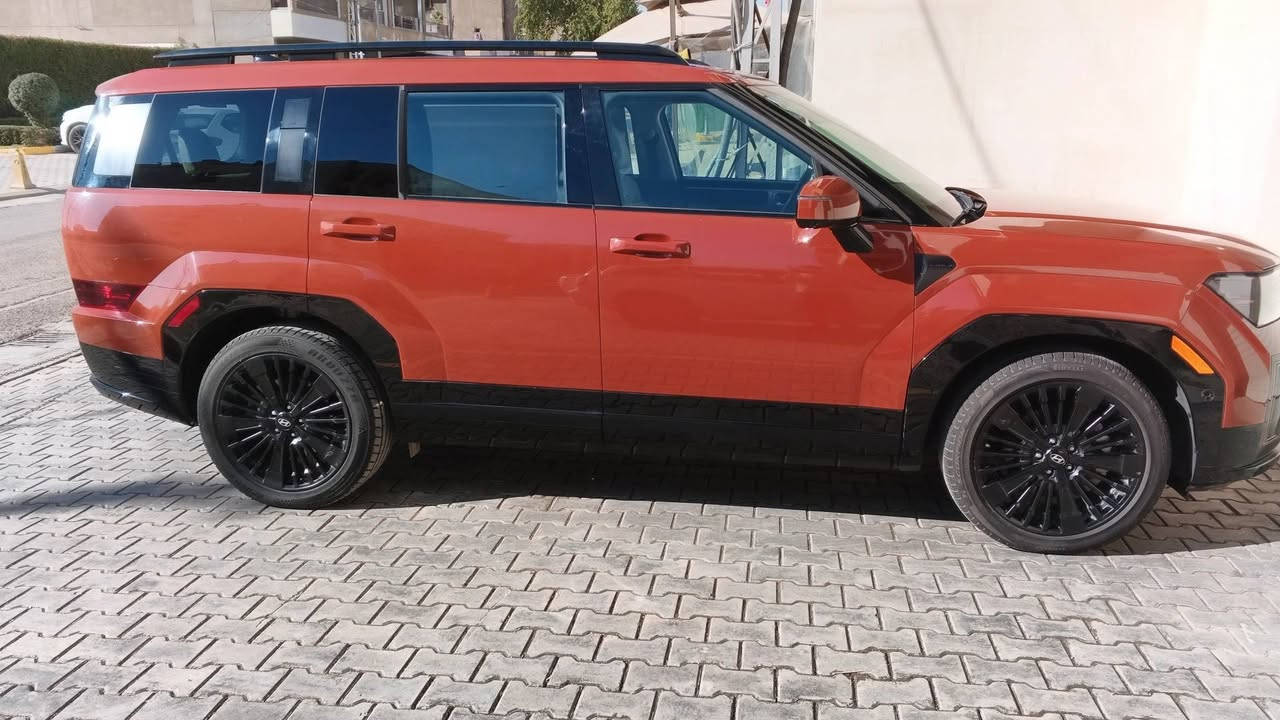 السلام عليكم للبيع
سنتافي 2024 كالگرافي فول 1/1 اعلى فئه
ولون مميز 🍊 
 
المواصفات كالگرافي :-ماشيه 10 الف فقط
سقف شامو 
اوتو بارك بالريمونت 
داتا شو 
5 كامرات 
360 درجه حساس + رادار 
كشن تدفئه + تبريد حتى المقاعد الخلفيه 
كشن Vip منفصل وفول كهرباء تحكم 
كيجات الكتروني 
ابواب برده 
سقف فتحتين 
صندوق كهرباء 
ويل كب كبير مال كالكرافي
داخل متغير اللوان 12 لون 
2 مكان شاحن وايرليس
كشن ذاكره ميموري خزن 
نظام صوتي سماعات BOSE
مري شفط 
داخل ابيض 

وبعد بيها هواي مواصفات 
الصبغ بونيد وتبديل قبق جنطه ايرباك دركه فقط
 والسياره بدون نواقص 
جاهزه من كل النواحي 
السياره رقم بغداد شبه مميز
المكان بغداد 📍
للتواصل☎️
***********
