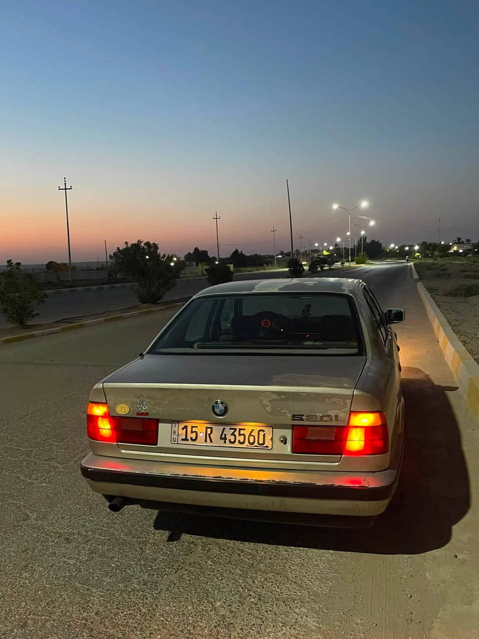 السلام عليكم
‏بي إم دبليو للبيع موديل 1991
حجم 520iمسكرعدل كير عادي 
كفاله عامه من صبغ وضربه بدون فتح اي قطعه 
بعدها عل بلاد سنتر لوك ريمونت تصعيد جام ويه السويج 
جام كهرباء مسجل لشركه 
تبريد شغال ❄️
رقم انبار دولي بسمي تحويل ثاني يوم 
السعر:55
العنوان:الانبار القائم العبيدي 
للاستفسار:***********
