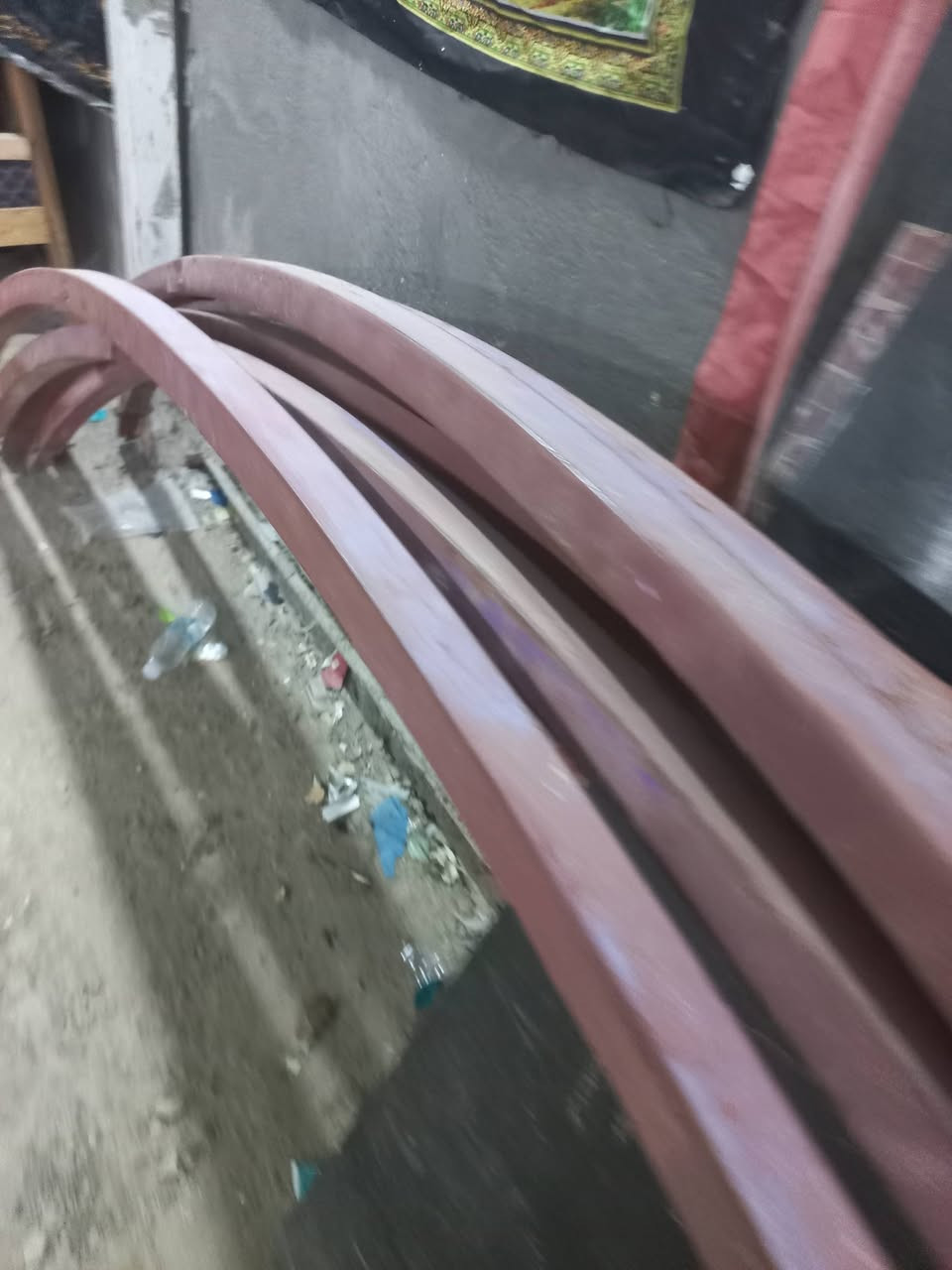بسم الله الرحمن الرحيم
للبيع بيت حديد اربعة اشباب نظيف وحديد ثقيل مع الجادر كامل الاتصال على الرقم*********** به واتساب
