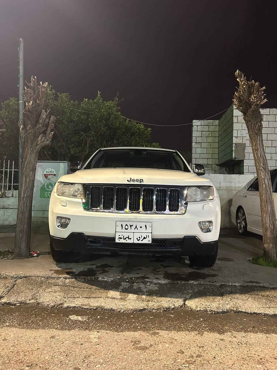 🇺🇸 Jeep Grand Cherokee 2012 (V6) بۆ فرۆشتن
پاک و توندو تول
• مۆدێل: 2012

• بزوێنەر (مەکینە): V6 (شەش پستۆن، هاوشێوەی کاتژمێر کاردەکات)
• سەقف: سڵاید (فتحة)
• گێڕ و دەبڵ ئەکسل: گێڕ ئۆتۆماتیک، دەبڵ ئەکسل بەشەرت (بۆ هەر شوێنێکی سەخت)
• مواسەفات: ڤۆلیۆم (کۆنترۆڵی سەر سوکان)، شاشە، ناو زەرد، هەموو گیانی بەشەرت.
• بۆیاخ: یەک پارچە و نیو بۆیاخی هەیە (بێ ژوورێ، شاسی و تەقین بێ کێشە).
• تەقە و ڕەقە: بەشەرت، زۆر توندوتۆڵە و یەک دینار مەسرەفی نییە.
💵 نرخ: 170 وەرەقە ($17,000) و مەمەڵەیەکی کەم.
📍 شوێن: سلێمانی
📞 بۆ پەیوەندی: ***********
