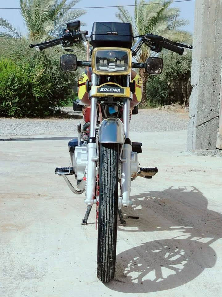 السلام عليكم ماطور سيفان سولنك موديل 25  ماناقصو شي بصمه تشغيل عن بعد
المكان ناحية القيارة قرية الحود 
السعر 700

‭***********
