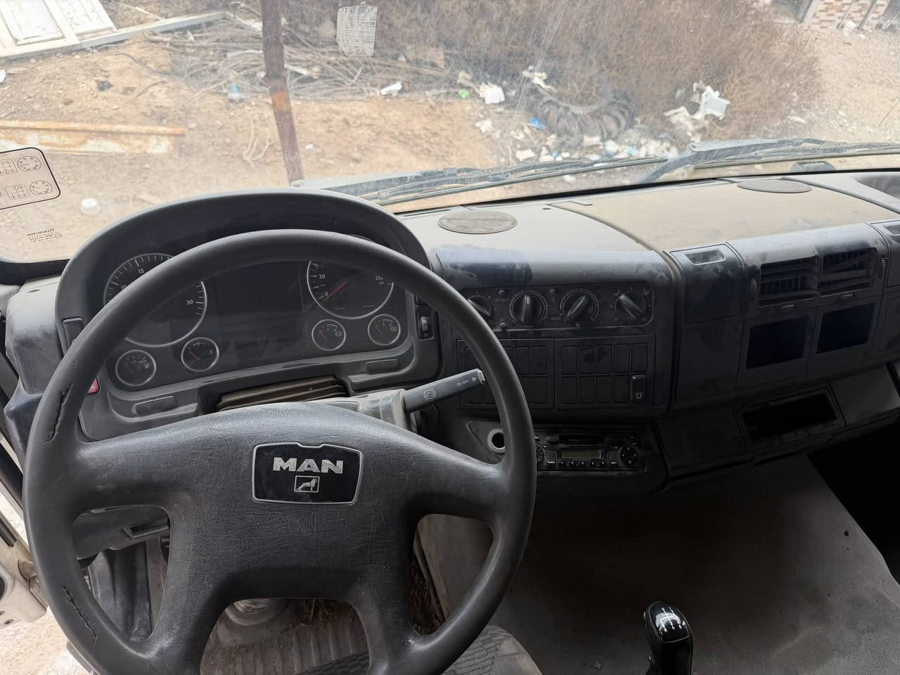 للبيع خباطه مان موديل 8 عكرب بلادي سياره جديده سعر 350 ورقه مكانه العماره الكحلاء يم اخوكم عقيل الكعبي
***********
