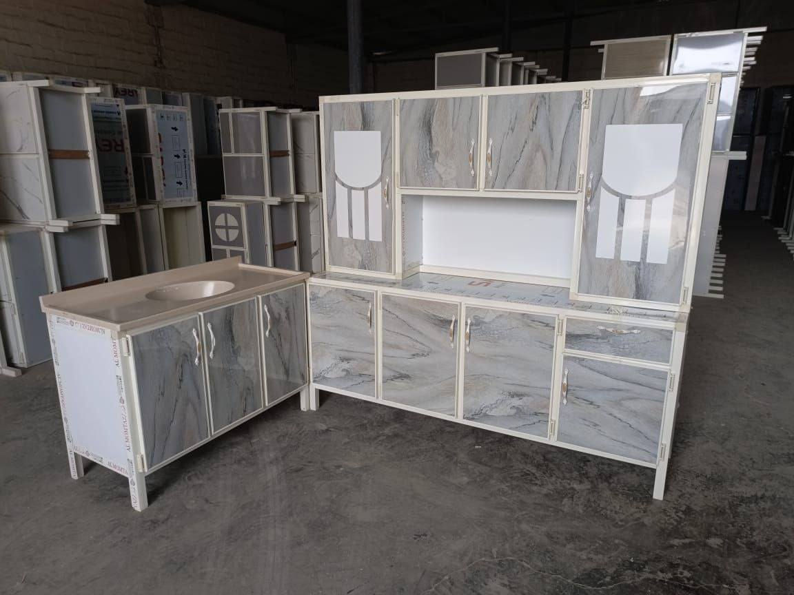 #تخفيضات
كاونتر المنيوم مترين والسنك متر و20
السعر 300الف
للحجز والاستفسار خاص


**إذا كنت صاحب هذا الإعلان وتريد حذفه لأي سبب، رجاءا أرسل رسالة إلى الدعم الفني**