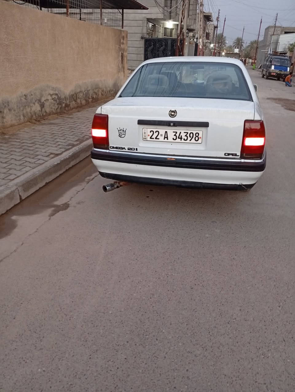 السلام عليكم ابول اوميكا للبيع بلاديه موديل 91 سياره جديده رقم اربيل السعر45وبيه مجال /***********/***********
