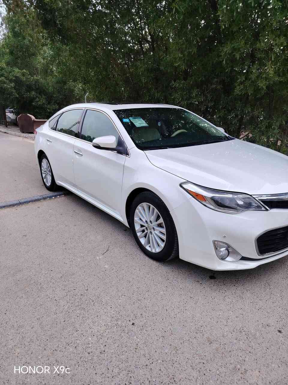 السلام عليكم للبيع افلون موديل 2013 وارد خليجي فول مواصفات كفاله عامه من الضربه والصبغ تحويل مباشر السعر 200$  وبيه مجال بصيط
مكان السيارة بغداد الدورة 
رقم الهاتف (***********)
