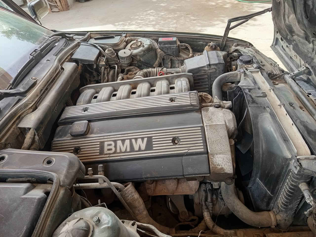 السلام عليكم
بيئم اصل 535 معمره جديد اغراض مكينه وكير كلها مال 525 سياره خير من الله بسمي رقم انكليزي بغداد سنويه ل2029 مصبوغه عام السعر 58وبيها مجال بسيط مكان السياره بابل اتصل رقم ***********
