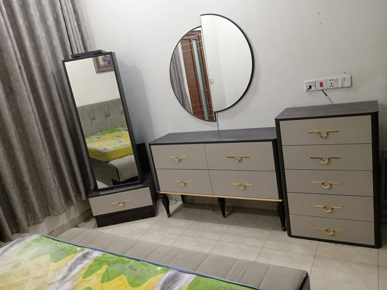 السلام عليكم
غرفه تركي[١٠]قطع نظافه ٩٠بالميه ماخذيها ٢٢ورقه 
سعرها مليون وربع  مكانها حي الجهاد  مع الدوشك


**إذا كنت صاحب هذا الإعلان وتريد حذفه لأي سبب، رجاءا أرسل رسالة إلى الدعم الفني**