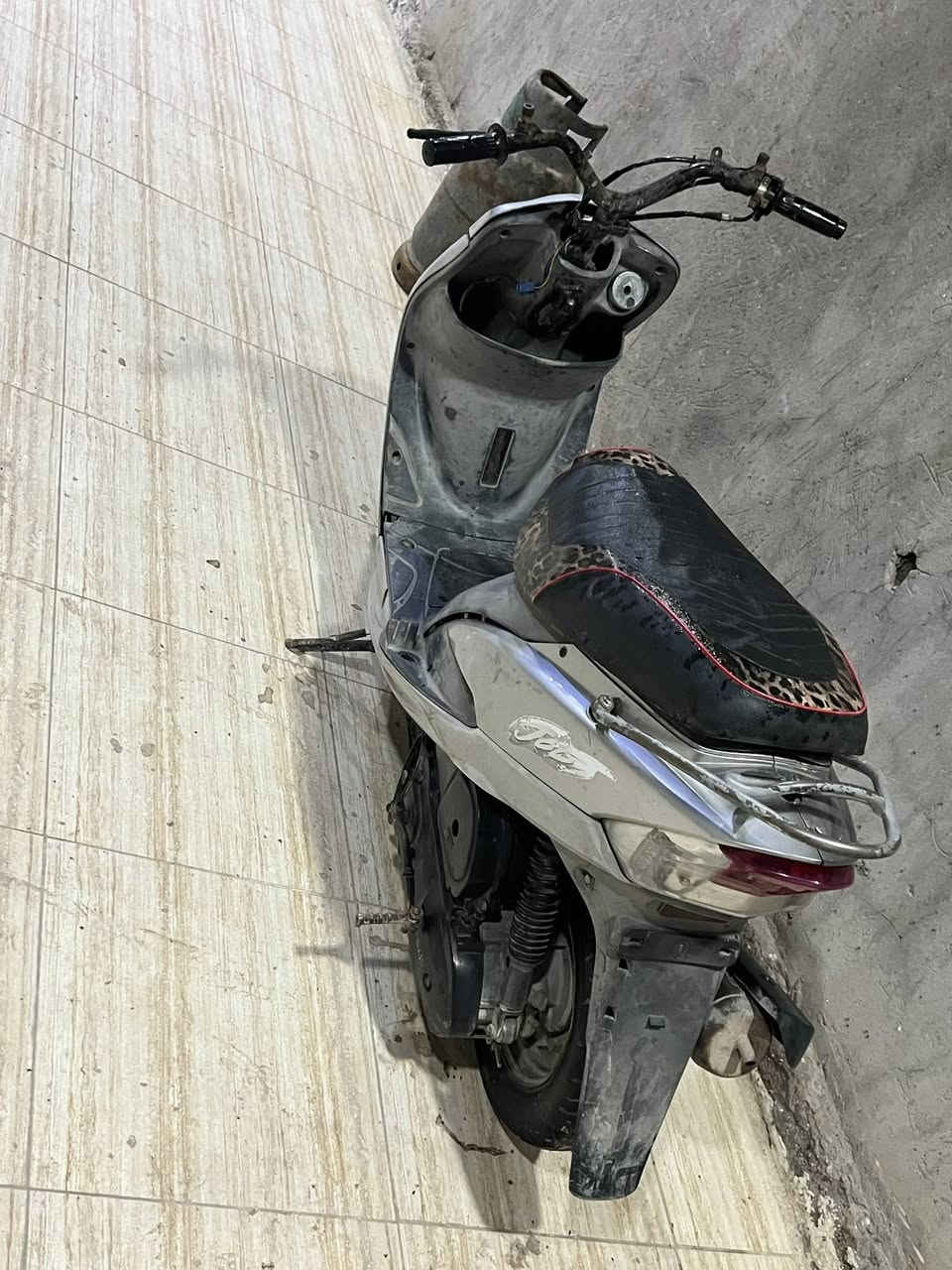 Cm Cm Cm bc
ماكسً منغولي لبيع سعر 450 وبيه مجال غراضه كامله


**إذا كنت صاحب هذا الإعلان وتريد حذفه لأي سبب، رجاءا أرسل رسالة إلى الدعم الفني**