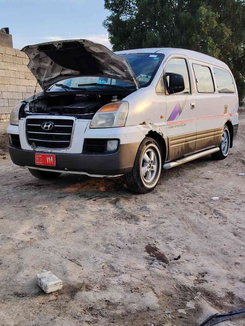 سلام عليكم ستاركس 2007 مكينه لا بخار ولا تنقيص كير مشروط و أكسن دخم تايرات جدد الاحد لو الاثنين أشد أرقام انكليزي بأسمي السياره. ... السياره مكفوله من الصبغ والضربهه السعر 75مابيها كل مجال***********العنوان ديوانيه سنيه
